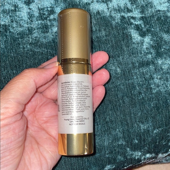 Young Living Beauty School Limited Edition Eye Cream 0.5 fl. oz. NEW SEALED - Picture 3 of 5